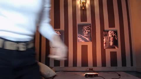 onaloon online show from 12-04-25, 02:54