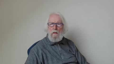 Snapshot of onanister chatting on 01-19-25, 03:21 Somewhere over the rainbow online show from 01-19-25, 03:21