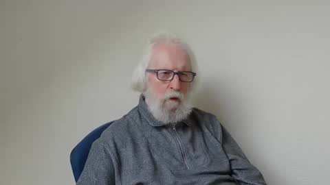 Snapshot of onanister chatting on 01-23-25, 01:24 Somewhere over the rainbow online show from 01-23-25, 01:24