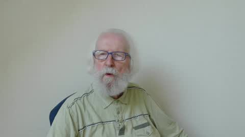 Snapshot of onanister chatting on 02-04-25, 01:27 Somewhere over the rainbow online show from 02-04-25, 01:27