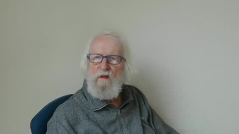 Snapshot of onanister chatting on 02-11-25, 07:54 Somewhere over the rainbow online show from 02-11-25, 07:54