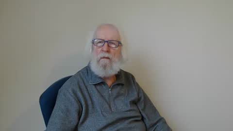 Snapshot of onanister chatting on 02-19-25, 08:22 Somewhere over the rainbow online show from 02-19-25, 08:22