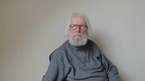 Snapshot of onanister chatting on 02-23-25, 02:25 Somewhere over the rainbow online show from 02-23-25, 02:25