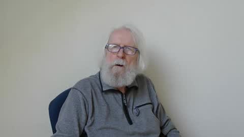 Snapshot of onanister chatting on 03-04-25, 08:13 Somewhere over the rainbow online show from 03-04-25, 08:13