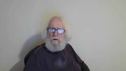 Snapshot of onanister chatting on 03-05-25, 08:53 Somewhere over the rainbow online show from 03-05-25, 08:53