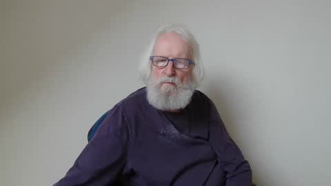 Snapshot of onanister chatting on 03-09-25, 03:38 Somewhere over the rainbow online show from 03-09-25, 03:38