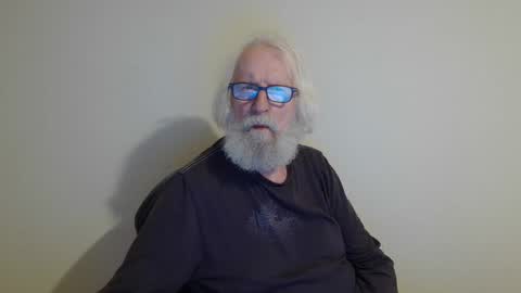 Snapshot of onanister chatting on 03-09-25, 09:14 Somewhere over the rainbow online show from 03-09-25, 09:14