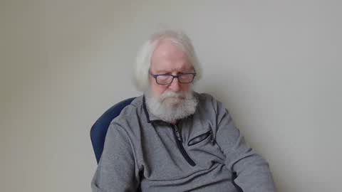 Snapshot of onanister chatting on 03-11-25, 01:34 Somewhere over the rainbow online show from 03-11-25, 01:34