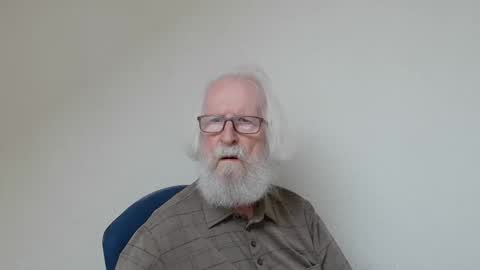 Snapshot of onanister chatting on 09-25-25, 02:21 Somewhere over the rainbow online show from 09-25-25, 02:21