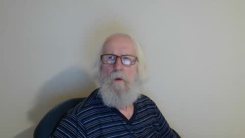 Snapshot of onanister chatting on 09-28-25, 08:47 Somewhere over the rainbow online show from 09-28-25, 08:47