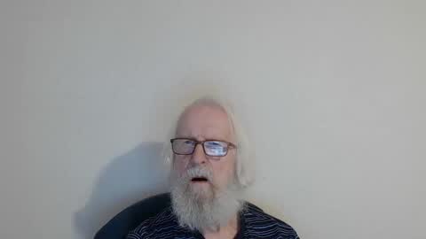 Snapshot of onanister chatting on 10-07-25, 05:26 Somewhere over the rainbow online show from 10-07-25, 05:26