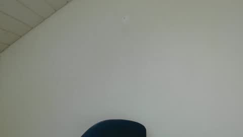 Snapshot of onanister chatting on 10-23-25, 08:13 Somewhere over the rainbow online show from 10-23-25, 08:13