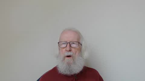 Snapshot of onanister chatting on 10-31-25, 08:04 Somewhere over the rainbow online show from 10-31-25, 08:04