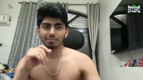 Snapshot of onarch chatting on 10-31-25, 07:48 onarch online show from 10-31-25, 07:48