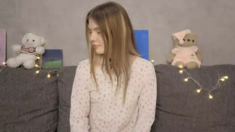 Snapshot of one_more_touch chatting on 05-28-26, 01:30 Eva online show from 05-28-26, 01:30
