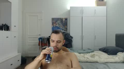 Snapshot of onebestlover chatting on 06-27-26, 09:03 onebestlover online show from 06-27-26, 09:03