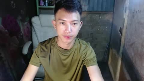 Snapshot of onebigloadxxx chatting on 01-12-25, 05:45 Wyn Will serve you and be your slave online show from 01-12-25, 05:45