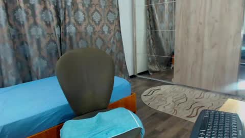 oneboy1x1 online show from 04-16-26, 05:14