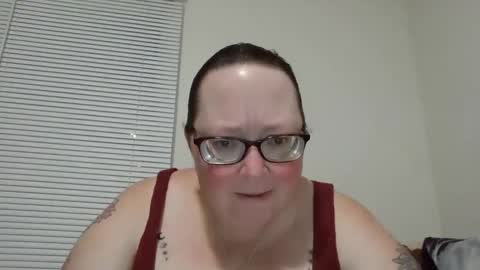 Snapshot of onedaffodil84 chatting on 02-11-25, 03:18 Pixie online show from 02-11-25, 03:18