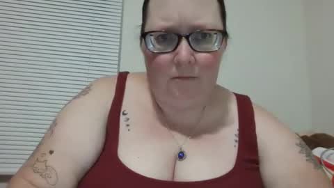Snapshot of onedaffodil84 chatting on 02-14-25, 06:02 Pixie online show from 02-14-25, 06:02