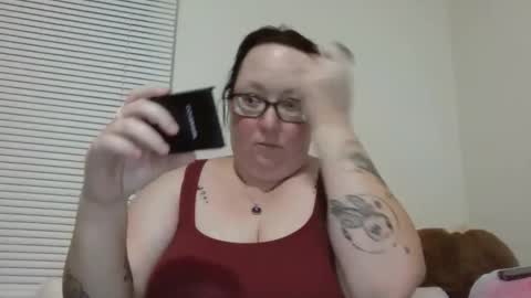 Snapshot of onedaffodil84 chatting on 03-11-25, 05:38 Pixie online show from 03-11-25, 05:38