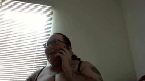 Snapshot of onedaffodil84 chatting on 07-18-26, 11:08 Pixie online show from 07-18-26, 11:08