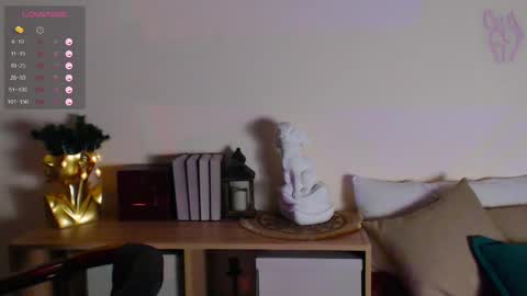  ONLINE   online show from 02-25-25, 12:13