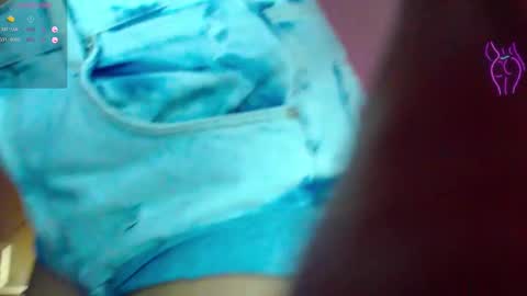  ONLINE   online show from 09-14-25, 01:49