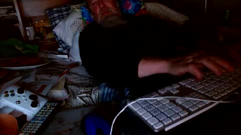 Snapshot of onemattu chatting on 01-26-25, 07:21 Mattu online show from 01-26-25, 07:21