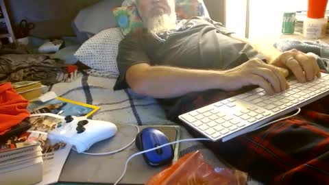 Snapshot of onemattu chatting on 09-09-25, 06:35 Mattu online show from 09-09-25, 06:35