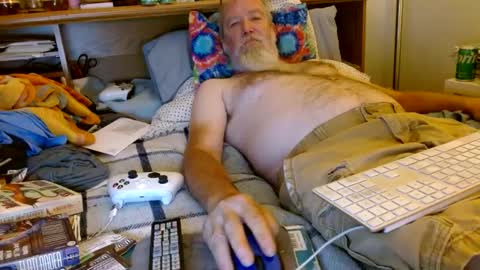 Snapshot of onemattu chatting on 09-15-25, 06:13 Mattu online show from 09-15-25, 06:13