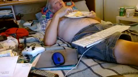 Snapshot of onemattu chatting on 09-29-25, 06:29 Mattu online show from 09-29-25, 06:29