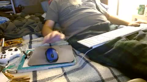 Snapshot of onemattu chatting on 10-05-25, 05:39 Mattu online show from 10-05-25, 05:39