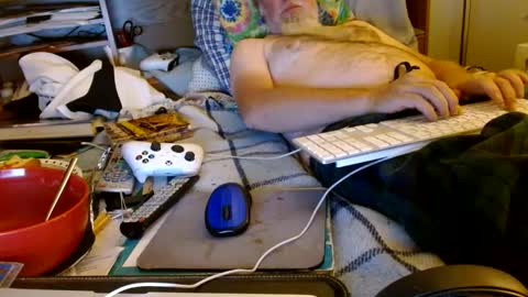 Snapshot of onemattu chatting on 10-08-25, 07:39 Mattu online show from 10-08-25, 07:39