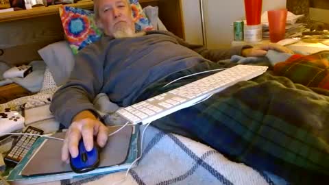 Snapshot of onemattu chatting on 10-14-25, 05:30 Mattu online show from 10-14-25, 05:30