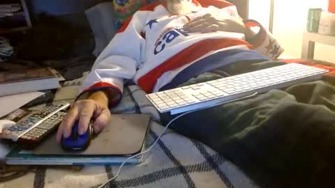 Snapshot of onemattu chatting on 11-01-25, 01:40 Mattu online show from 11-01-25, 01:40