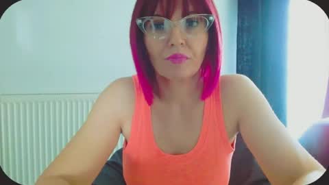 Snapshot of onemoreblonde chatting on 07-22-26, 11:24 Nicol online show from 07-22-26, 11:24