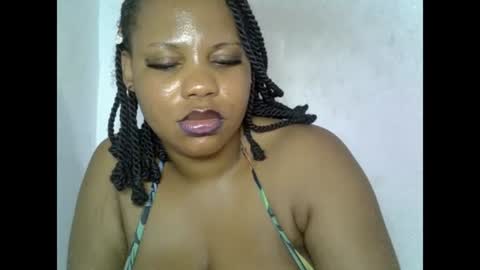 Snapshot of oneofdbestchubbygaloncb chatting on 06-23-26, 05:00 oneofdbestchubbygaloncb online show from 06-23-26, 05:00
