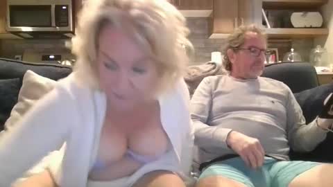 Snapshot of oneoften1000 chatting on 01-12-25, 07:31 couple mature milf bigboobs curvy mommydaddy online show from 01-12-25, 07:31
