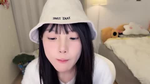 Snapshot of onepeach chatting on 03-03-26, 02:23 Xiao xiao online show from 03-03-26, 02:23