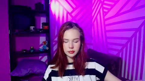 Snapshot of onessandra chatting on 09-23-25, 03:20 onessandra online show from 09-23-25, 03:20