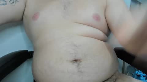 Snapshot of onewhiteboichub chatting on 11-17-25, 02:34 Andres INDEPENDENT MODEL online show from 11-17-25, 02:34