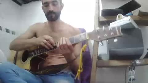 Giorgeo  Armani online show from 01-28-25, 06:49