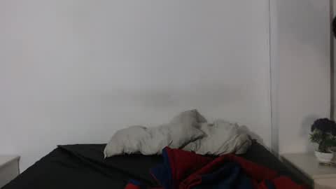Snapshot of onixandghosty chatting on 07-21-26, 06:54 onixandghosty online show from 07-21-26, 06:54