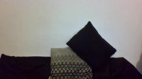 Snapshot of oniyoshiken chatting on 04-18-26, 05:17 oniyoshiken online show from 04-18-26, 05:17