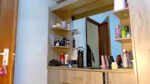 Bestie online show from 12-16-24, 07:15