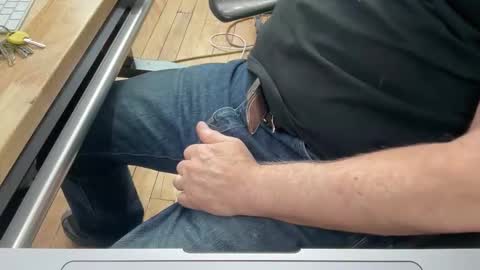 onlocationnyc online show from 06-09-26, 10:21