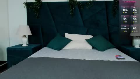 Erick  online show from 11-24-25, 06:07