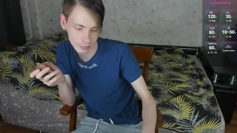 Snapshot of only_eric chatting on 04-26-26, 09:18 Erick online show from 04-26-26, 09:18