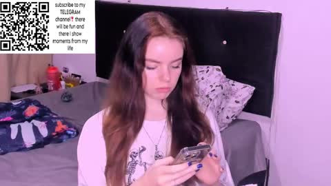 only_sarah1 online show from 12-24-24, 12:11